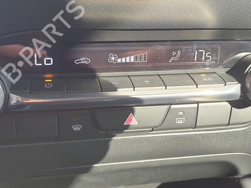 Used Climate control MAZDA 3 Saloon (BP_) [2018-2025]  21803398