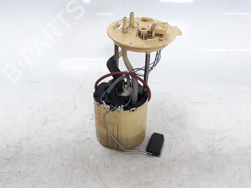 Used Fuel pump OPEL ASTRA K (B16) [2015-2022]  10689022