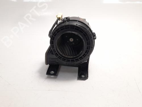 Used Heater blower motor TOYOTA YARIS (_P13_) 1.5 Hybrid (NHP130_, NHP130) (101 hp) 14196804