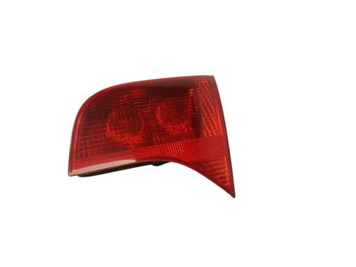 right-tailgate-light-audi-a4-b7-avant-8ed-8e9945094-104llf381-2004-2005-2006-2007-2008-8409781 main image