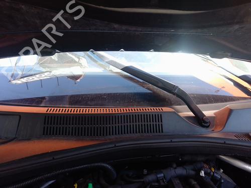 front-windshield-wiper-arm-maserati-ghibli-iii-m157-2013-36910999 main image