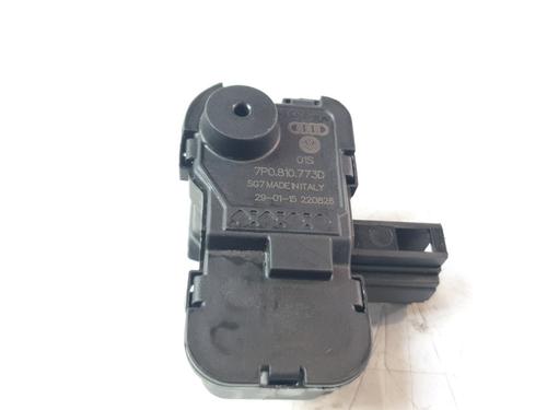 Used Fuel flap Fuel flap SEAT LEON (5F1) 1.6 TDI (105 hp) 35794119 35794119