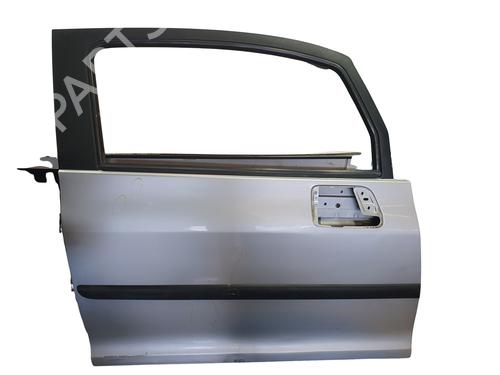 Used Right front door Right front door PEUGEOT 1007 (KM_) 1.4 HDi (68 hp) 33691261 33691261