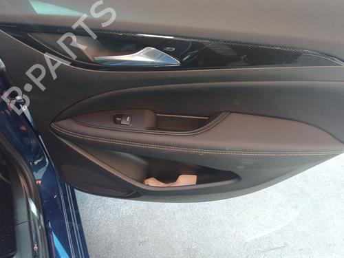 Interrupteur de vitre arrière droite OPEL INSIGNIA B Grand Sport (Z18) 2.0 (68) (200 hp) 28057852
