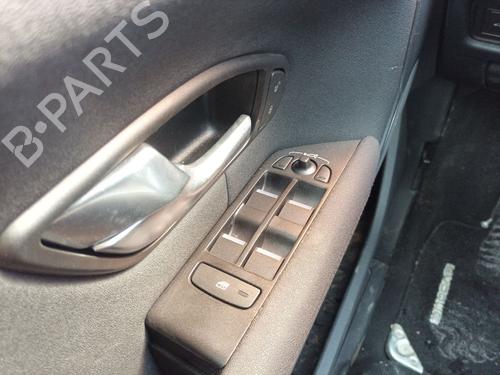 Used Left front window switch LAND ROVER RANGE ROVER EVOQUE (L538) [2011-2019]  26956973