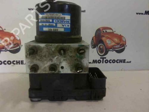 Used ABS pump KIA CARNIVAL I (UP) [1998-2001]  104494