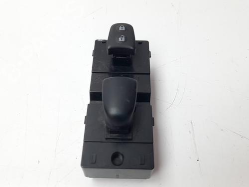 Used Right front window switch NISSAN JUKE (F15) 1.2 DIG-T (115 hp) 7542421