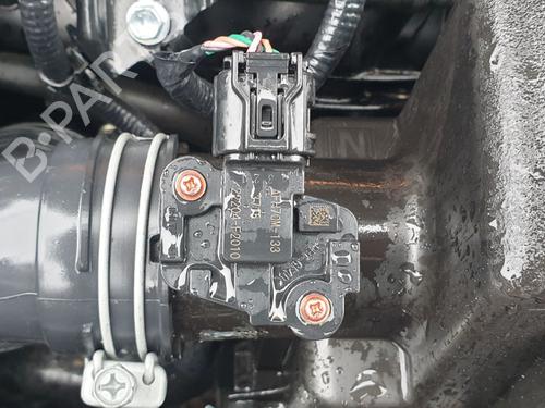 Used Mass air flow sensor TOYOTA C-HR (_X2_, _H2_) Hybrid (ZYX20) (140 hp) 23230048