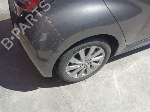 Used Right rear shock absorber TOYOTA YARIS (_P21_, _PA1_, _PH1_) 1.5 (MXPA11) (125 hp) 29027757