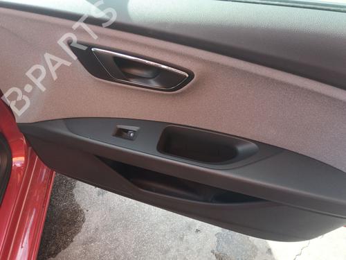 Højre fortil elrude kontakt SEAT LEON (5F1) 1.5 TSI (150 hp) 28672319