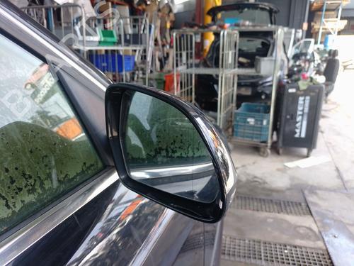 Used Right mirror Right mirror 37028068 37028068