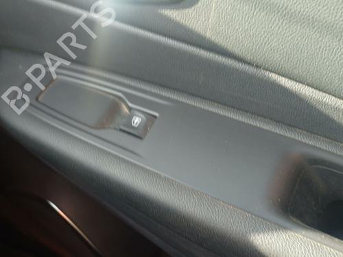 Used Right front window switch Right front window switch 38465350 38465350