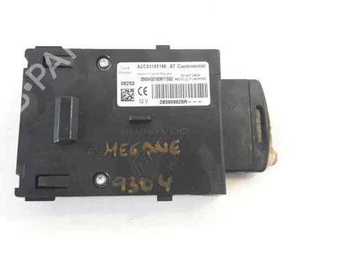 Used Ignition barrel RENAULT MEGANE III Hatchback (BZ0/1_, B3_) 1.9 dCi (BZ0N, BZ0J) (131 hp) 3184485