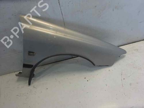 Right front fenders VOLVO S40 I (644) 1.8 i 30802307 | 109240311 | VV0283003