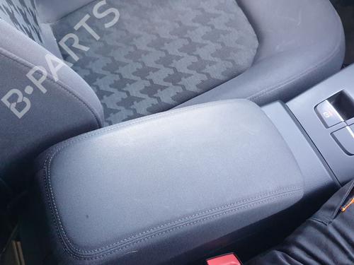 Used Armrest / Center console AUDI A3 Sportback (8VA, 8VF) 1.6 TDI (105 hp) 22221419