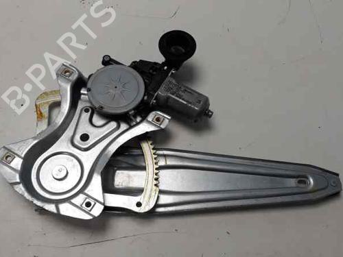 Fensterheber links hinten TOYOTA YARIS (_P13_) 1.5 Hybrid (NHP130_) (101 hp) 3352088