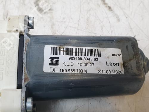 Left rear window motor SEAT LEON (1P1) 2.0 TDI 16V | BP30110873E23 