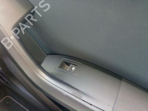 Used Right rear window switch Right rear window switch 39435927 39435927