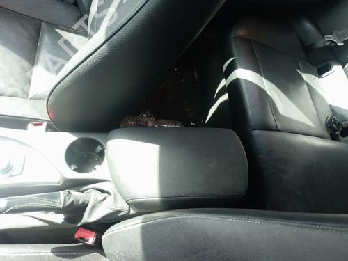Used Armrest / Center console Armrest / Center console BMW X1 (E84) sDrive 18 d (143 hp) 33942805 33942805