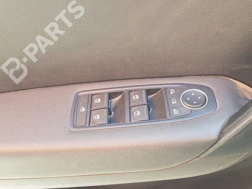 Used Left front window switch Left front window switch RENAULT CAPTUR II (HF_) LPG (HFMT) (101 hp) 10196302 10196302