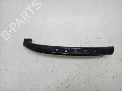 Used Warning switch Warning switch FIAT TIPO Estate (356_, 357_) 1.3 D (356WXH1A) (95 hp) 35895652 35895652
