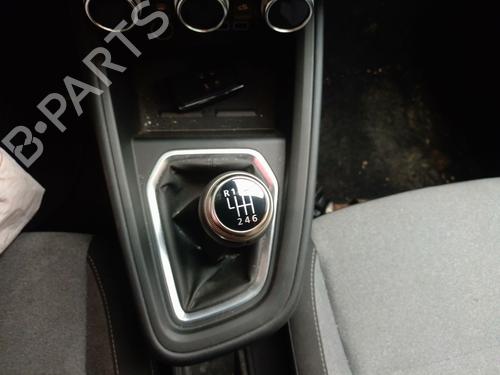 Used Gear lever Gear lever MITSUBISHI COLT V (CJ_, CP_) 1600 (CJ4A) (103 hp) 33246477 33246477