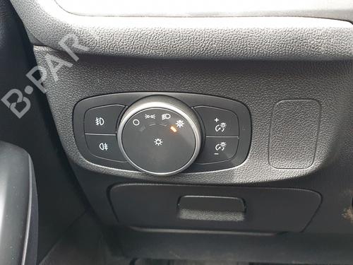 Used Headlight switch FORD FOCUS III [2010-2020]  18199715