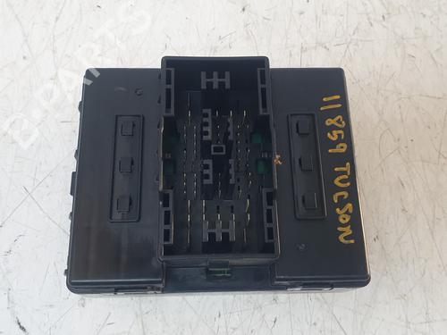 Fuse box HYUNDAI TUCSON (NX4E, NX4A)  | BP29421704E1 