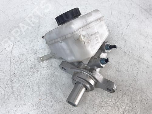 Used Brake master cylinder BMW 3 (F30, F80) 318 d (143 hp) 17324945