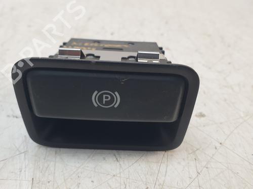 Used Hand brake MERCEDES-BENZ GLA-CLASS (X156) GLA 200 CDI / d (156.908) (136 hp) 23104616