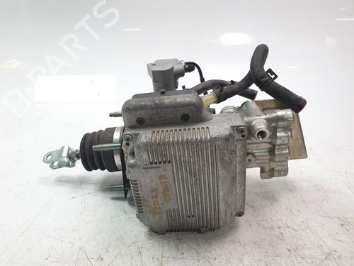 Brake master cylinder TOYOTA YARIS (_P13_) 1.5 Hybrid (NHP130_, NHP130) | BP24125649M77 