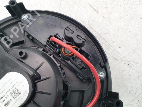 Heater blower motor VW TOURAN (5T1) | BP31320909M62 - Image 4
