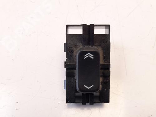 Used Left rear window switch Left rear window switch CADILLAC SRX 4.6 (325 hp) 7653707 7653707