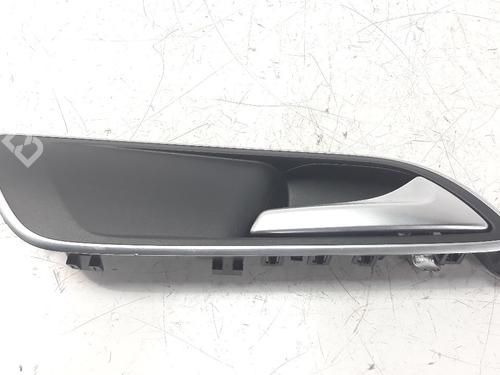 Used Front right interior door handle MERCEDES-BENZ M-CLASS (W163) ML 400 CDI (163.128) (250 hp) 13644150