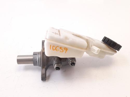 Brake master cylinder FORD FOCUS III 1.6 TDCi | BP8663489M77