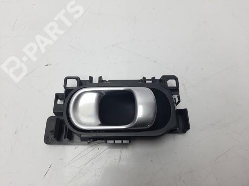 Used Rear right interior door handle Rear right interior door handle CITROËN C4 CACTUS 1.2 VTi 82 (82 hp) 7185677 7185677