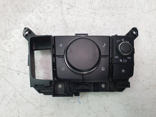 Used Switch MAZDA 3 Hatchback (BP) 2.0 SKYACTIV-G M Hybrid (122 hp) 30773954