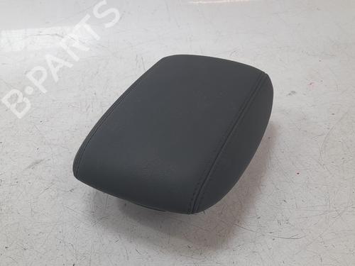 Used Armrest / Center console Armrest / Center console FORD FOCUS IV (HN) 1.0 EcoBoost mHEV (155 hp) 30294559 30294559