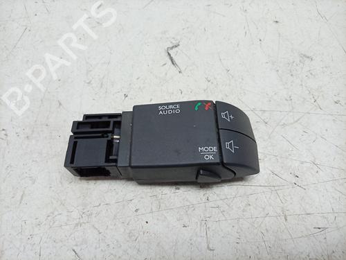 Used Switch Switch RENAULT CAPTUR I (J5_, H5_) 0.9 TCe 90 (90 hp) 40229269 40229269
