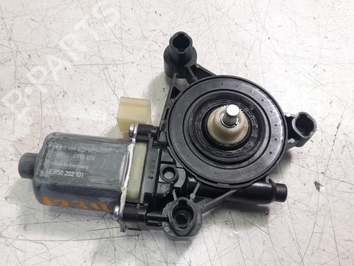 left-front-window-motor-porsche-macan-95b-2014-32176693 main image