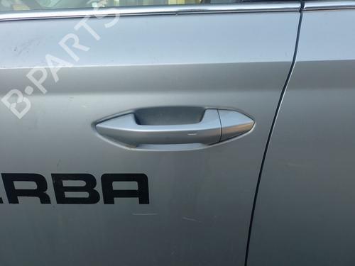 front-left-exterior-door-handle-skoda-octavia-iv-nx3-nn3-pv3-2020-33995311 main image