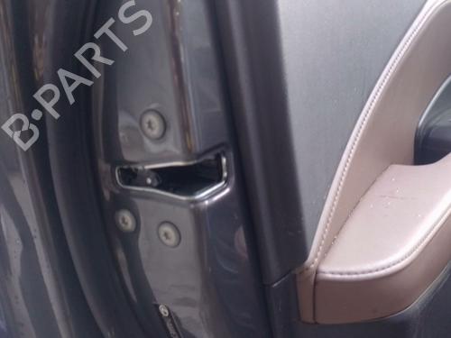 front-left-lock-lexus-lbx-_ayh1_-_aya1_-2023-39931743 main image