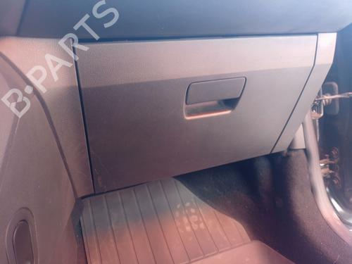 Used Glove box Glove box 39163105 39163105