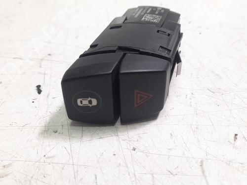 Used Warning switch BMW X2 (F39) sDrive 18 d (150 hp) 32035292