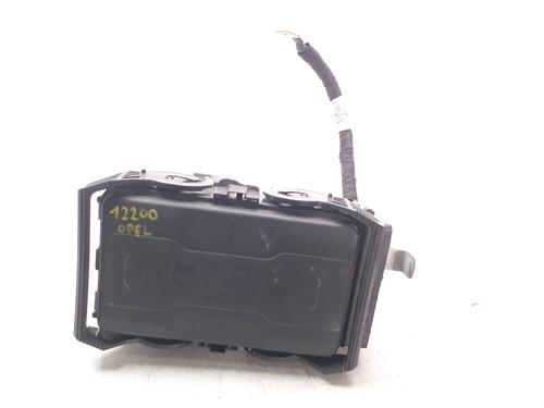 Used Fuse box Fuse box OPEL INSIGNIA B Grand Sport (Z18) 2.0 (68) (200 hp) 33290628 33290628
