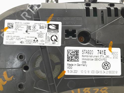 Instrument cluster VW TOURAN (5T1) 2.0 TDI | BP22555877C47 