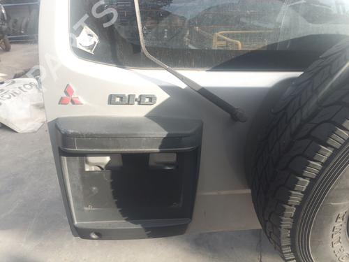 Ruitenwissermotor achter MITSUBISHI PAJERO III (V7_W, V6_W) 3.2 Di-D (V68W, V78W) (165 hp) 29744071
