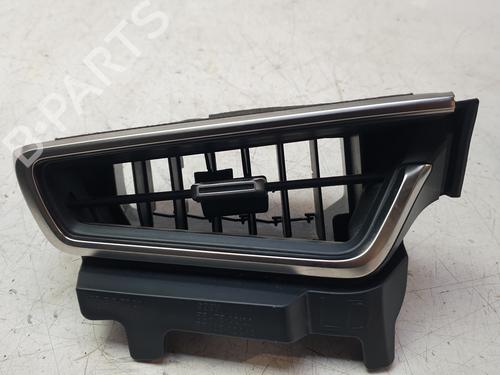 Used Air vent Air vent TOYOTA COROLLA Estate (_E21_) 2.0 Hybrid (MZEH12) (180 hp) 33285690 33285690