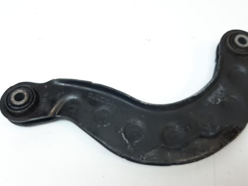 Right rear suspension arm VOLVO V40 Hatchback (525) D2 31406582