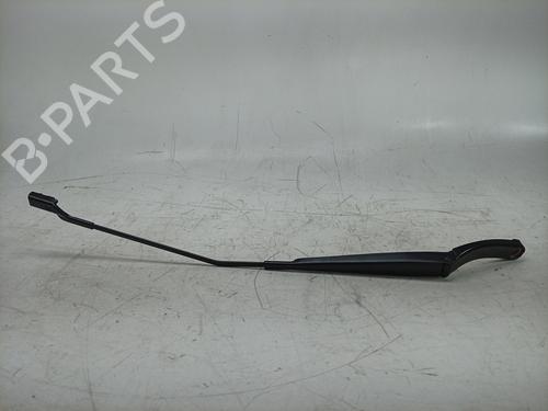 Used Front windshield wiper arm Front windshield wiper arm 37667533 37667533